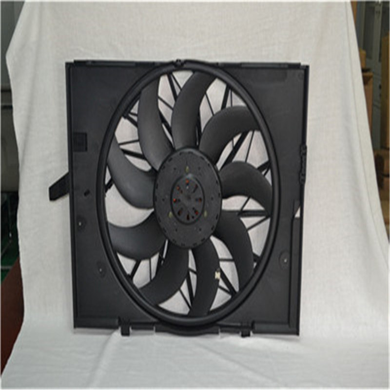 Kühlerlüfter Für BMW E60 OEM # 17427543282
